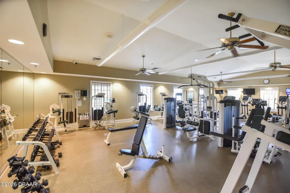 525 Heron Point Way Deland, FL 32724
