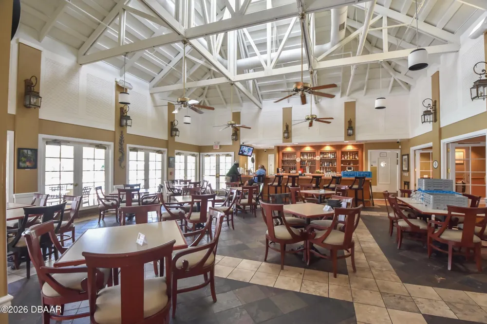525 Heron Point Way Deland, FL 32724