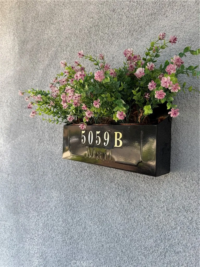 5059 Ludgate Drive Calabasas, CA 91301