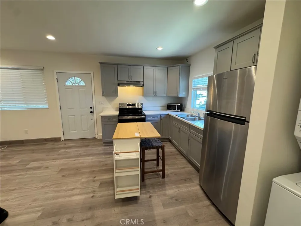 5059 Ludgate Drive Calabasas, CA 91301