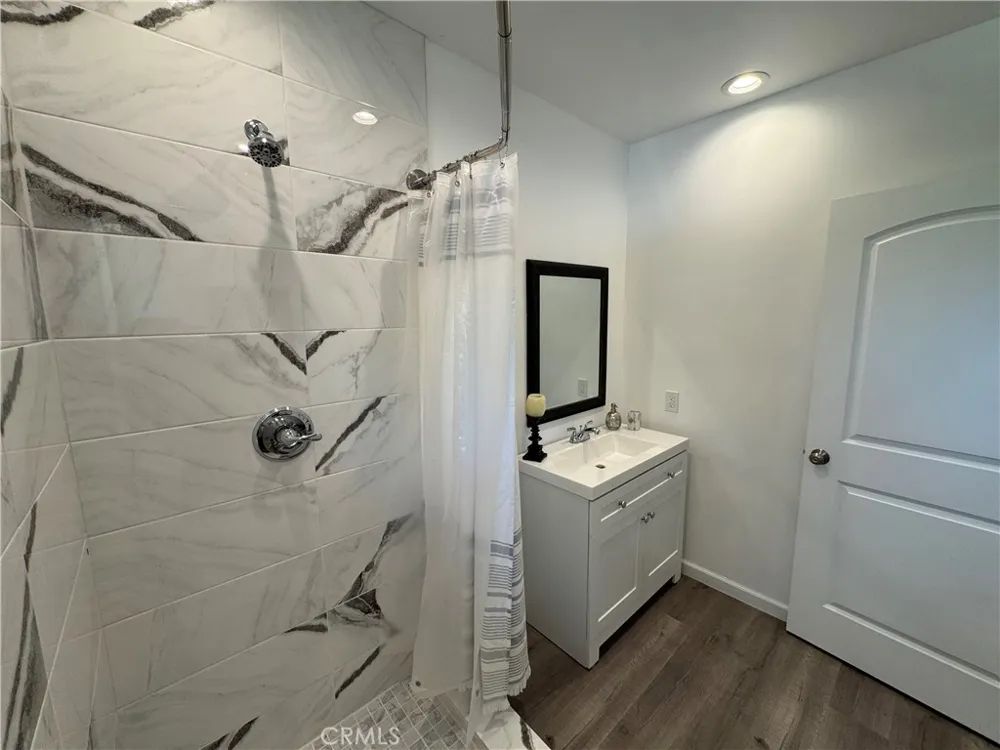 5059 Ludgate Drive Calabasas, CA 91301