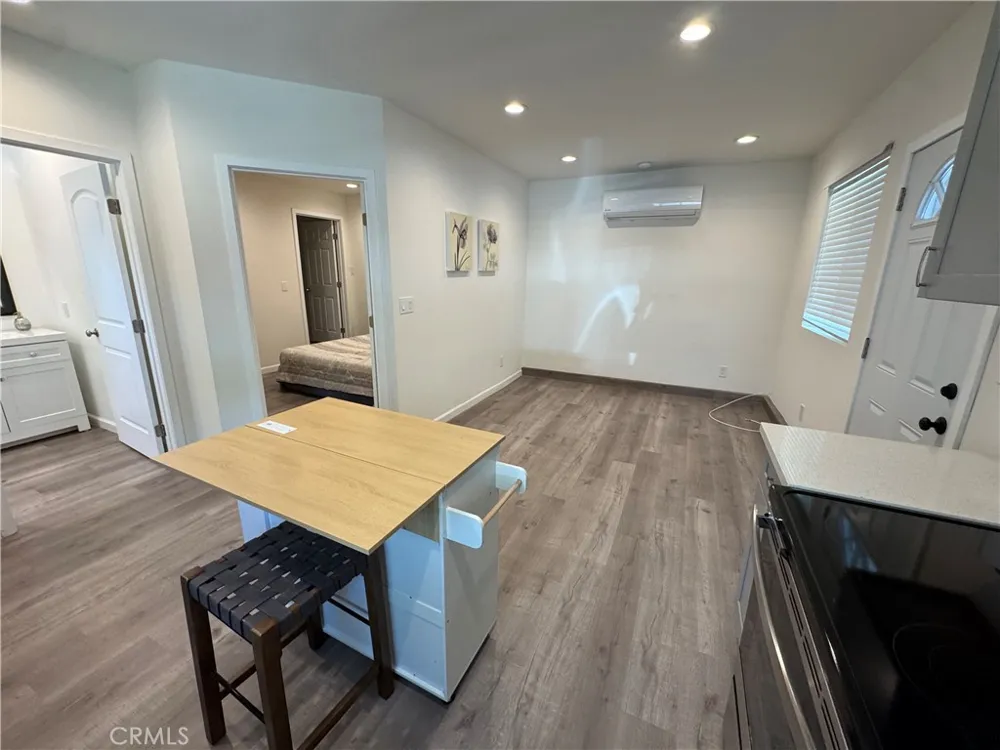 5059 Ludgate Drive Calabasas, CA 91301