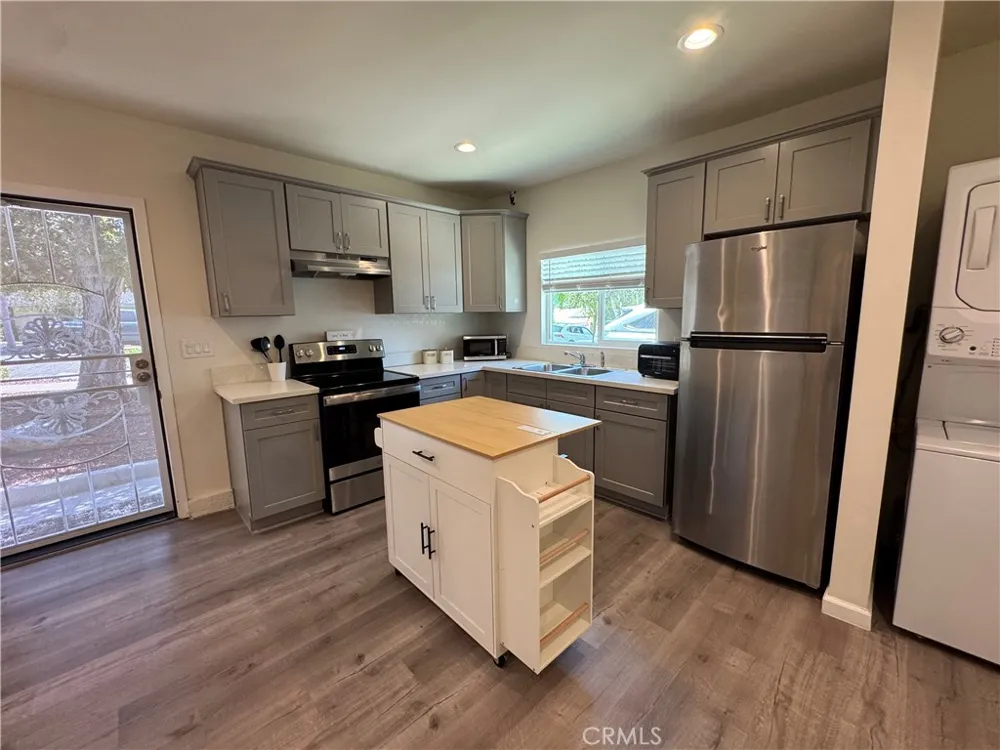 5059 Ludgate Drive Calabasas, CA 91301