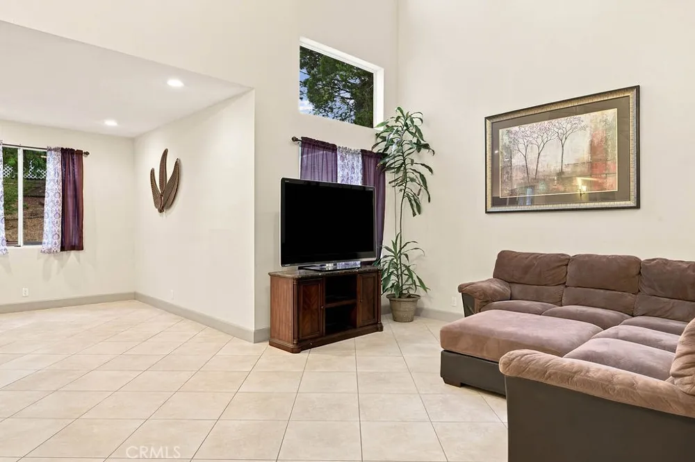 38833 Fruitridge Court Palmdale, CA 93551
