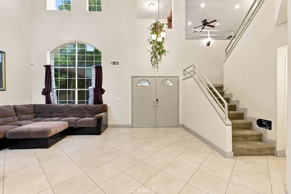 38833 Fruitridge Court Palmdale, CA 93551
