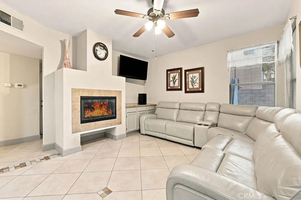 38833 Fruitridge Court Palmdale, CA 93551