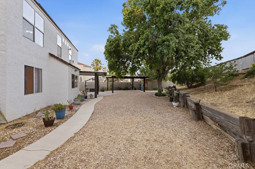 38833 Fruitridge Court Palmdale, CA 93551