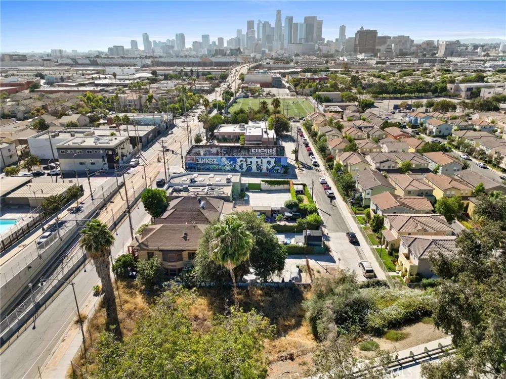 1623 E 1st Street Los Angeles, CA 90033