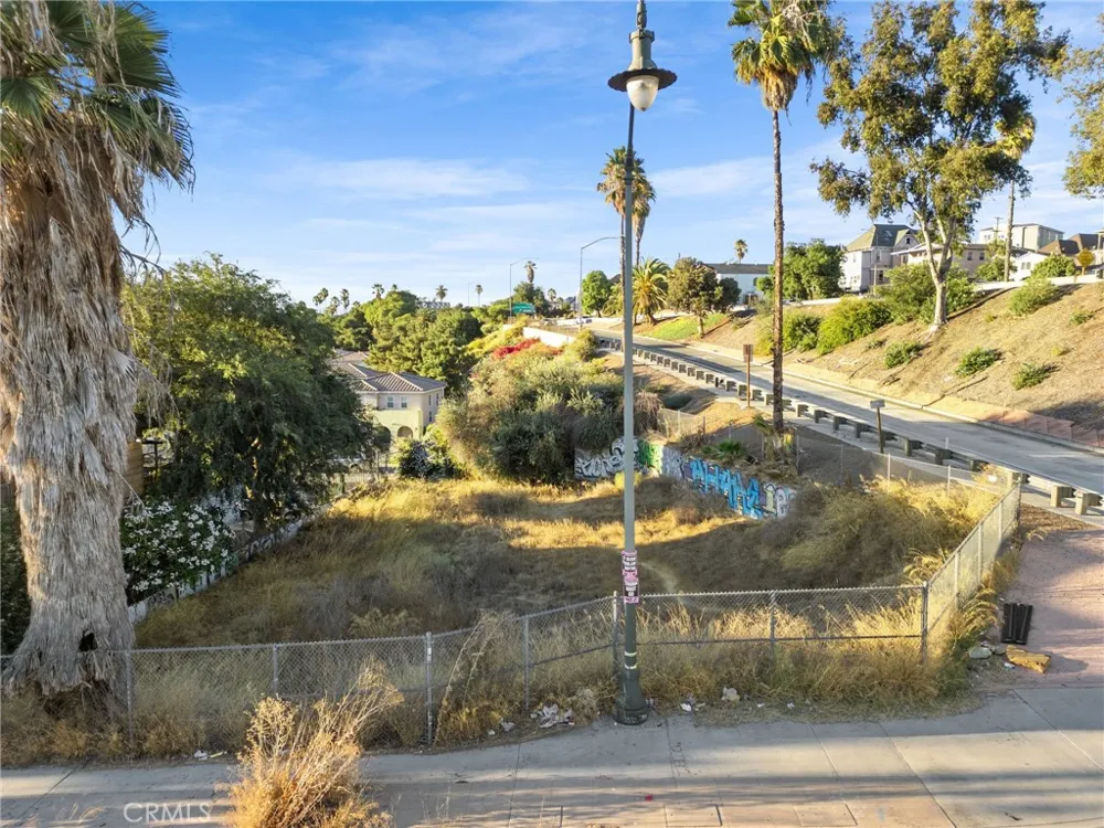 1623 E 1st Street Los Angeles, CA 90033