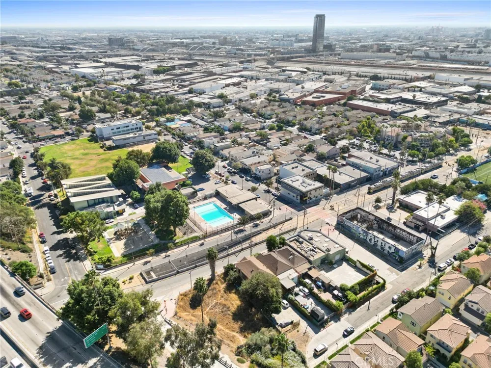 1623 E 1st Street Los Angeles, CA 90033