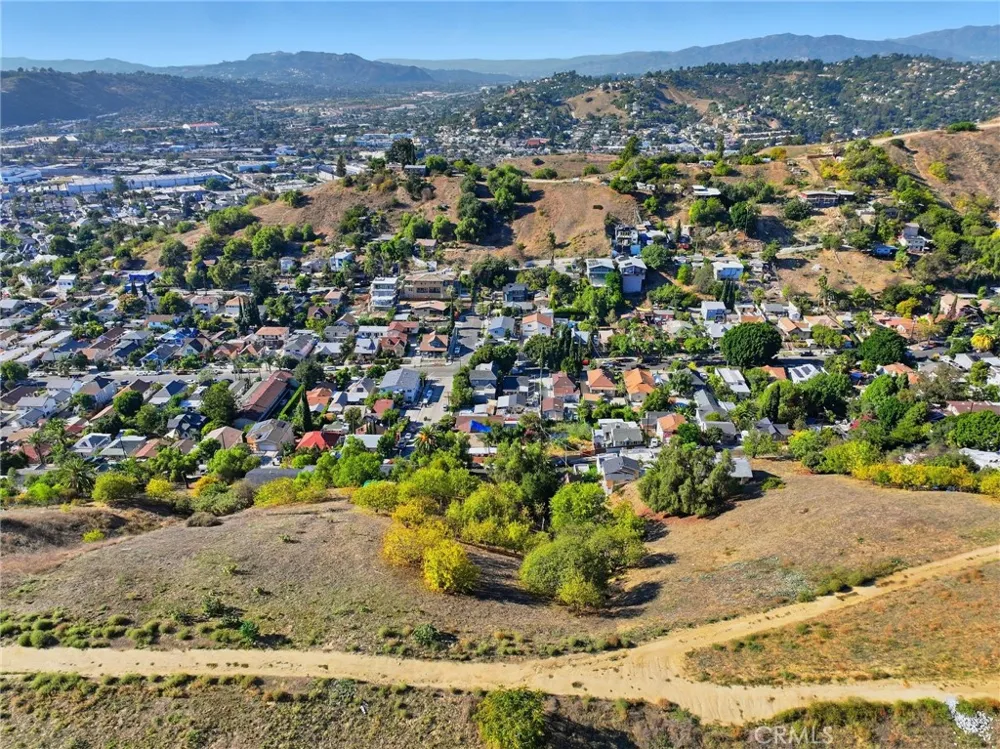 2921 Thomas Street Los Angeles, CA 90034
