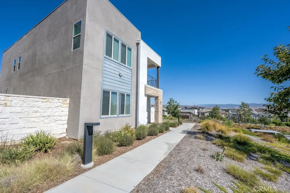 27544 FEATHERY CASSIA WAY Valencia, CA 91381
