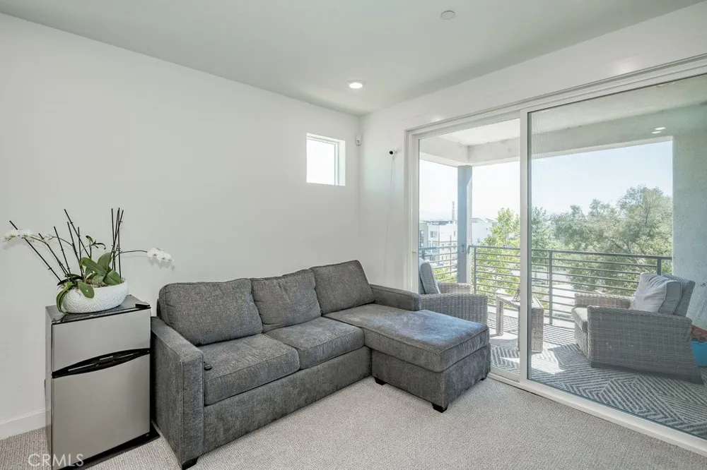 27544 FEATHERY CASSIA WAY Valencia, CA 91381
