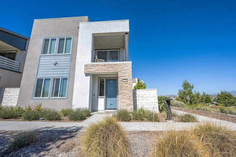 27544 FEATHERY CASSIA WAY Valencia, CA 91381