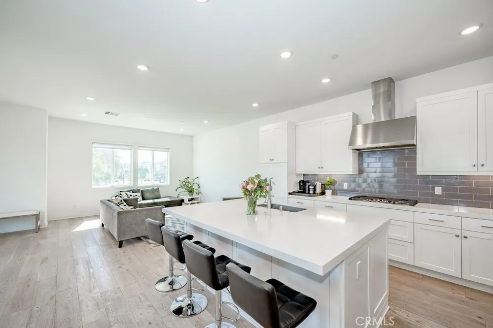 27544 FEATHERY CASSIA WAY Valencia, CA 91381