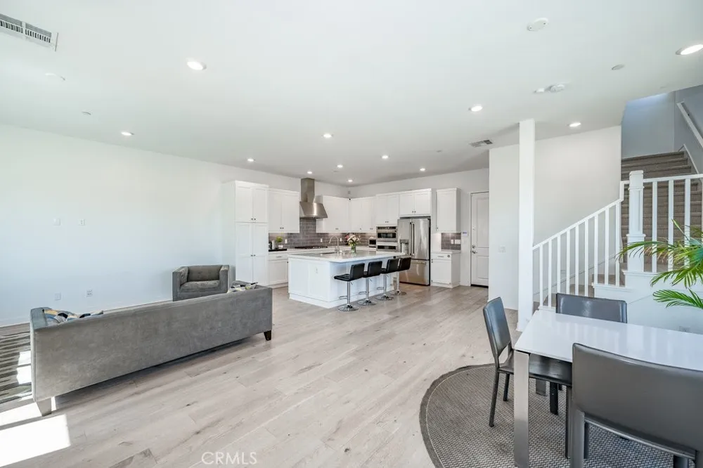 27544 FEATHERY CASSIA WAY Valencia, CA 91381