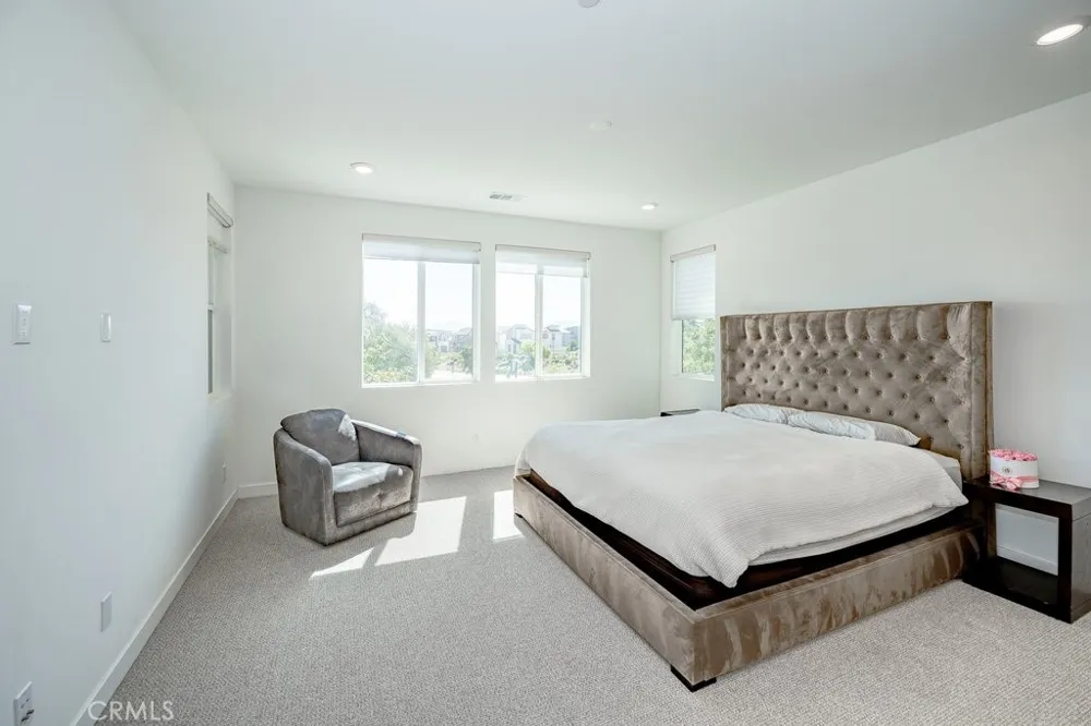 27544 FEATHERY CASSIA WAY Valencia, CA 91381