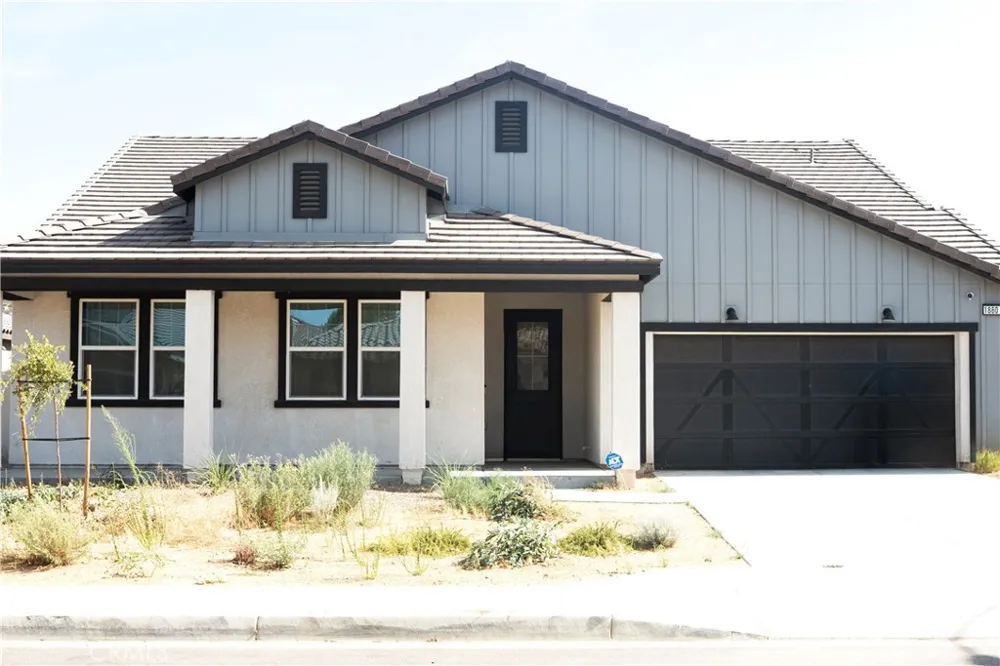 1880 Vincent Drive Palmdale, CA 93551