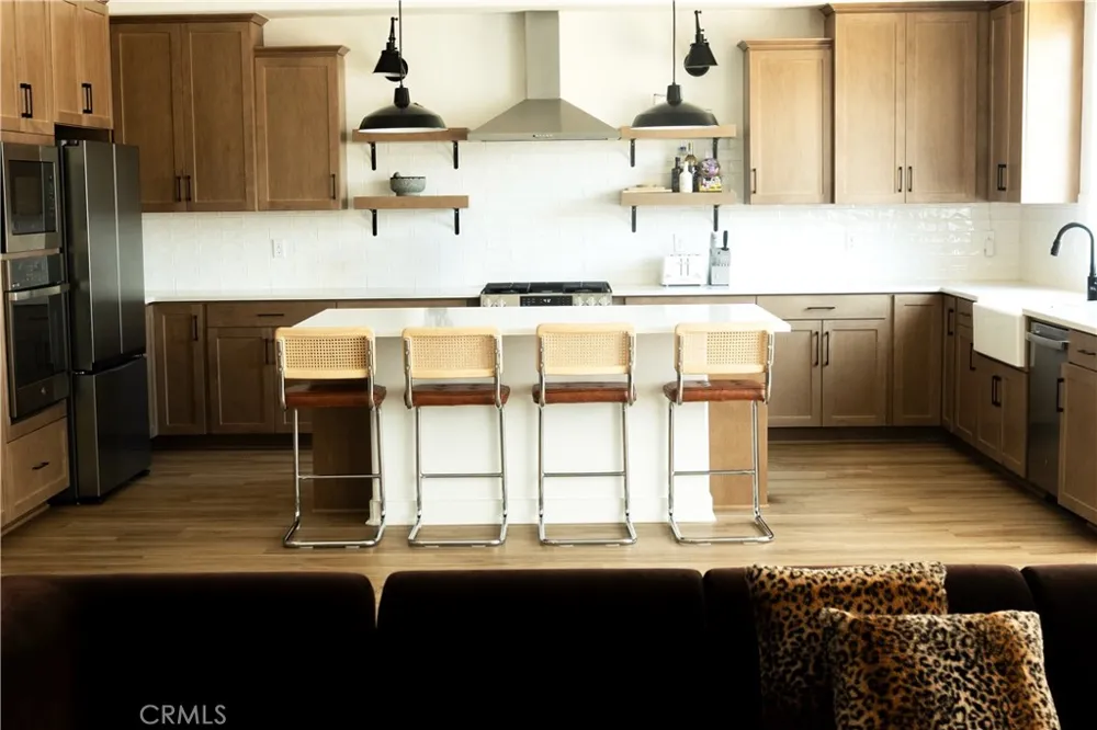 1880 Vincent Drive Palmdale, CA 93551