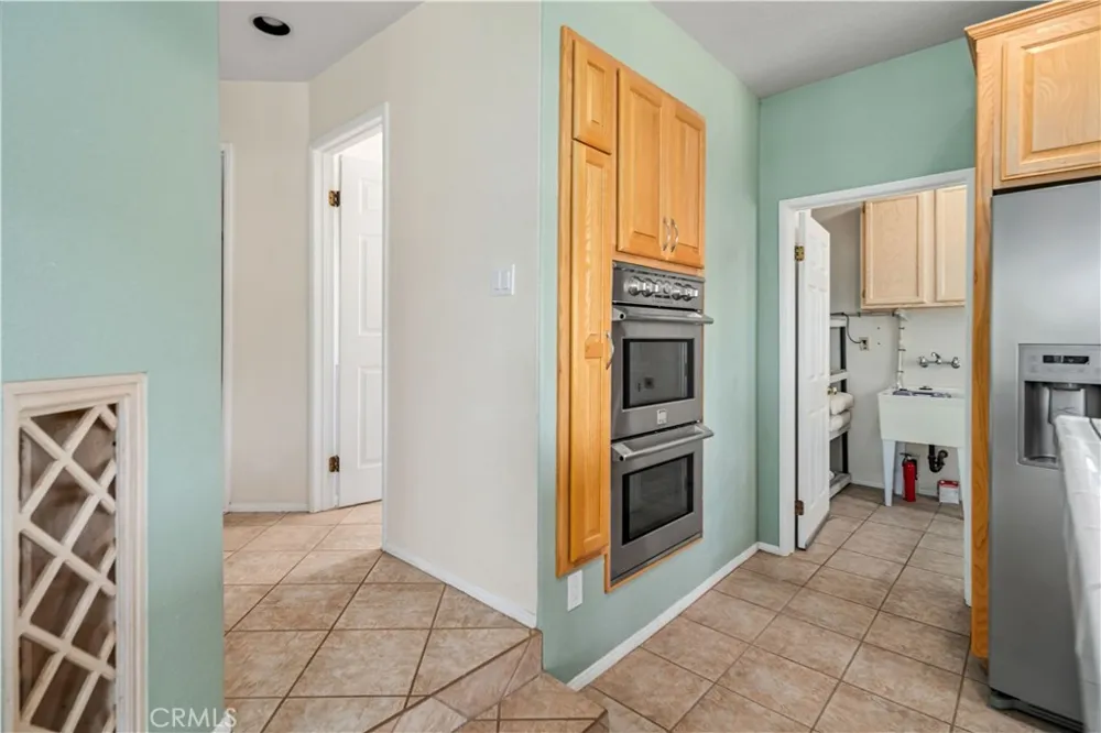 14738 Flintstone Drive Lake Elizabeth, CA 93532