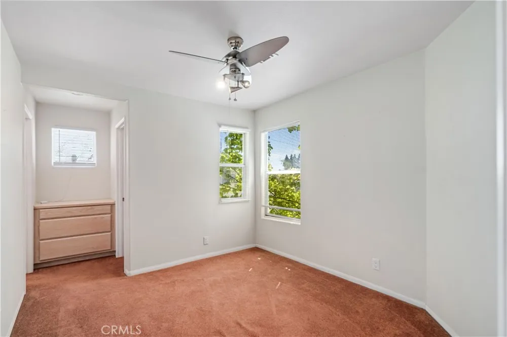 14738 Flintstone Drive Lake Elizabeth, CA 93532