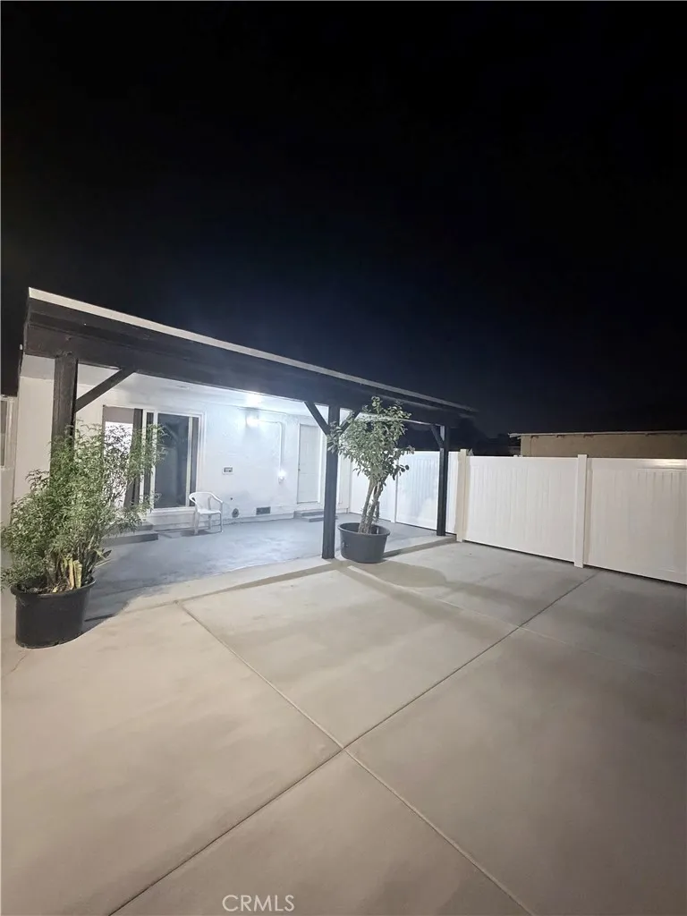 7935 Cleon Sun Valley, CA 91352