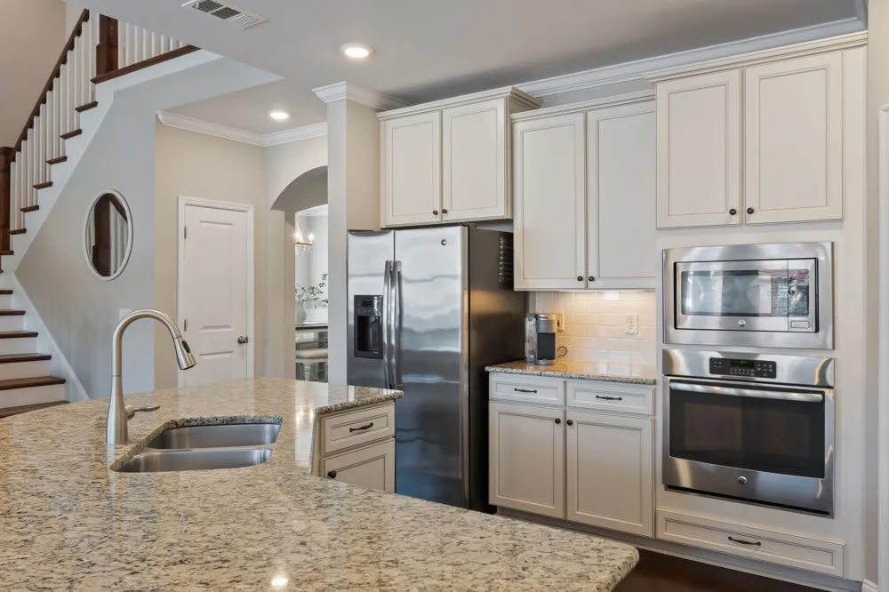 1023 Brixworth Dr Thompsons Station, TN 37179
