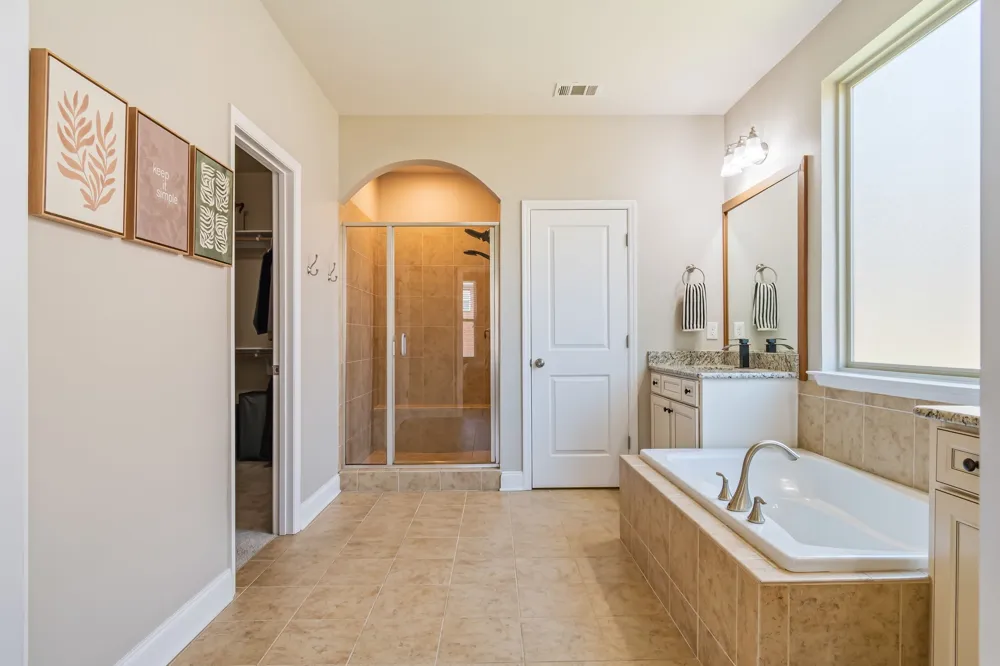 1023 Brixworth Dr Thompsons Station, TN 37179