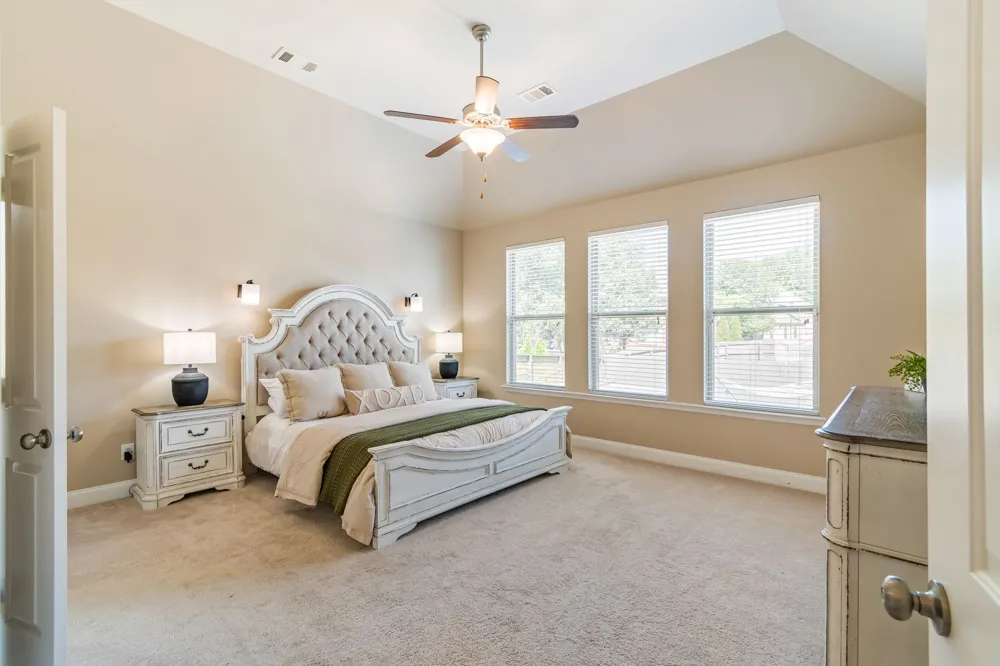 1023 Brixworth Dr Thompsons Station, TN 37179