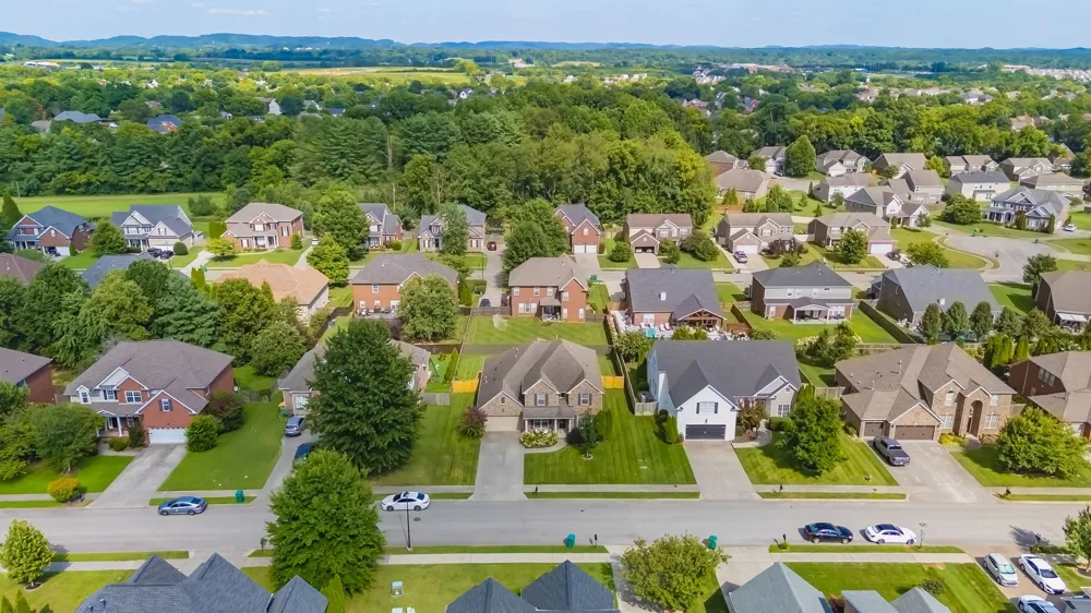 1023 Brixworth Dr Thompsons Station, TN 37179
