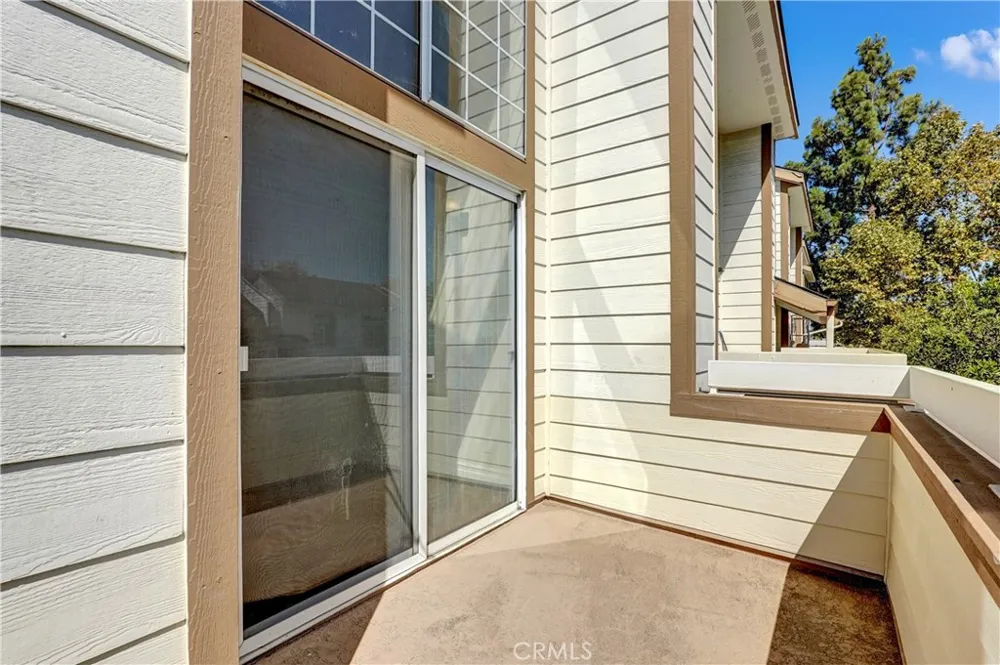 11150 Glenoaks #294 Pacoima, CA 91331