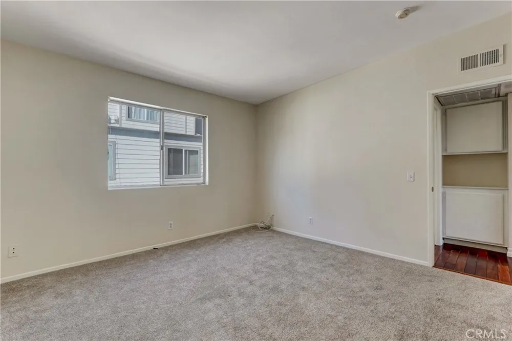 11150 Glenoaks #294 Pacoima, CA 91331