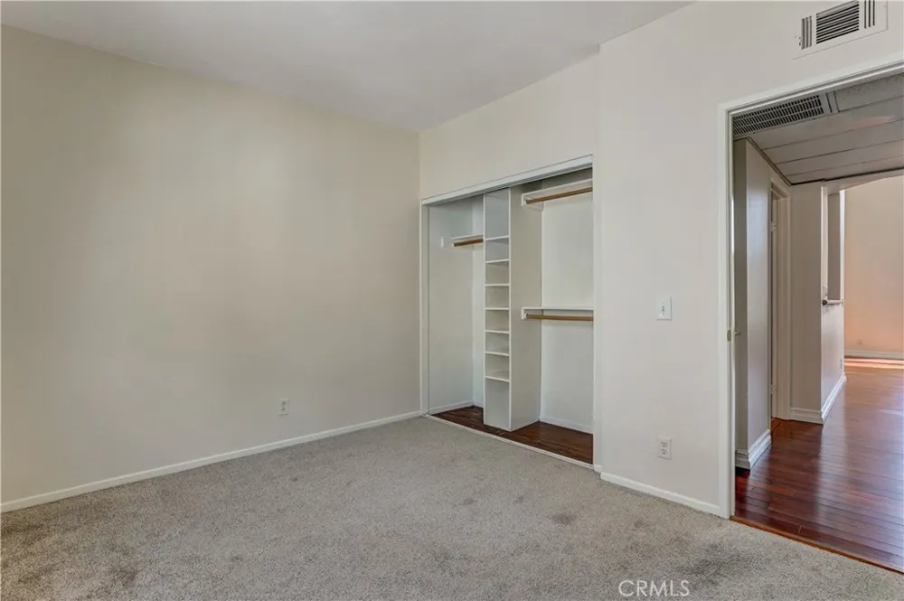 11150 Glenoaks #294 Pacoima, CA 91331