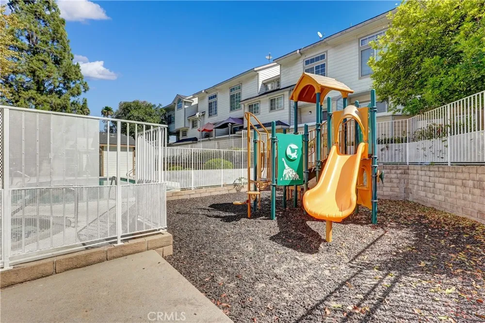 11150 Glenoaks #294 Pacoima, CA 91331