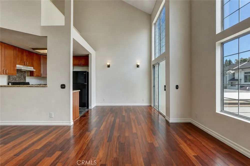11150 Glenoaks #294 Pacoima, CA 91331
