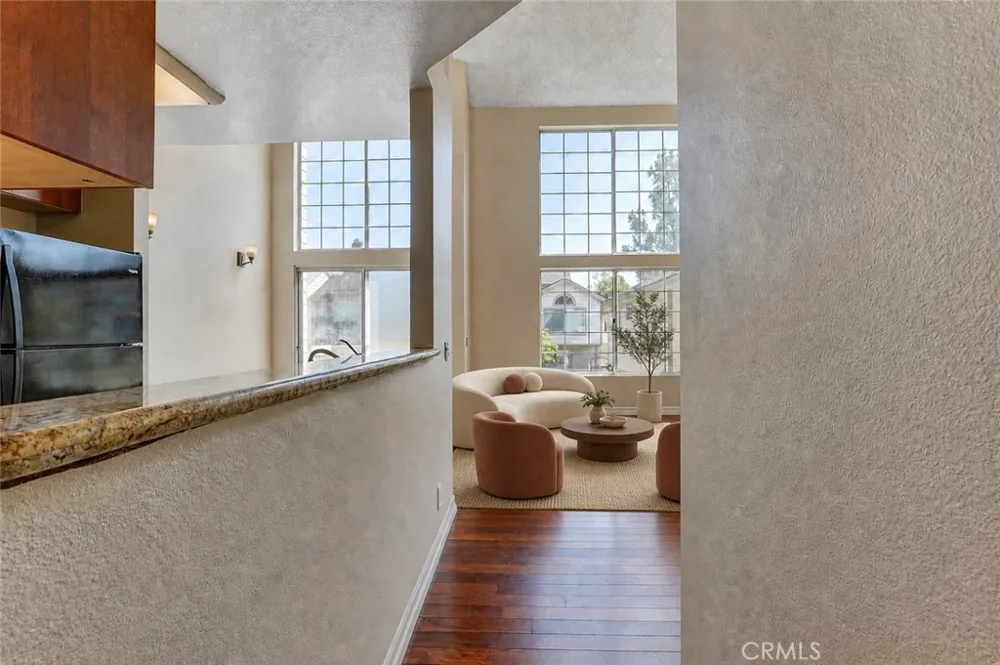 11150 Glenoaks #294 Pacoima, CA 91331