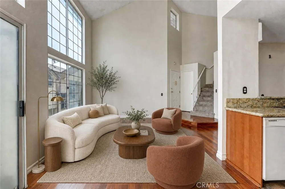 11150 Glenoaks #294 Pacoima, CA 91331