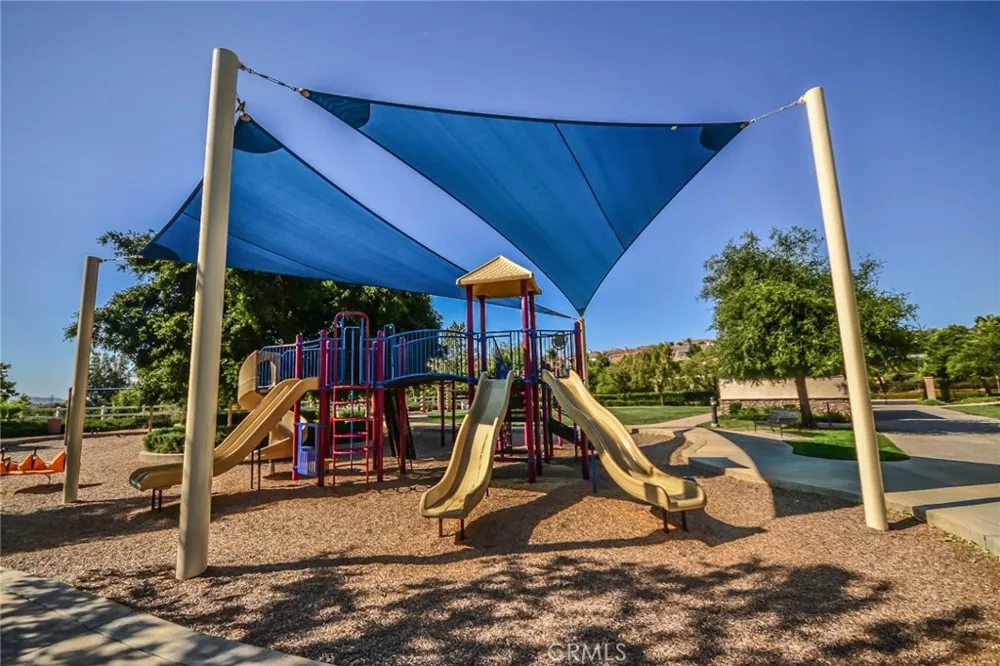 29268 Rio Lobo Way Valencia, CA 91354