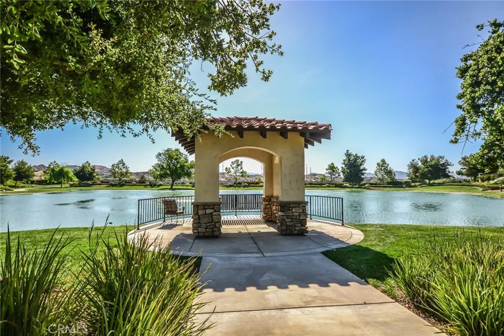 29268 Rio Lobo Way Valencia, CA 91354