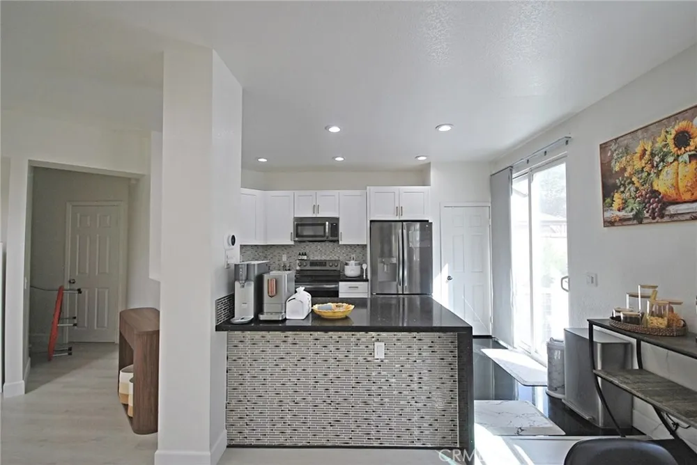 29268 Rio Lobo Way Valencia, CA 91354