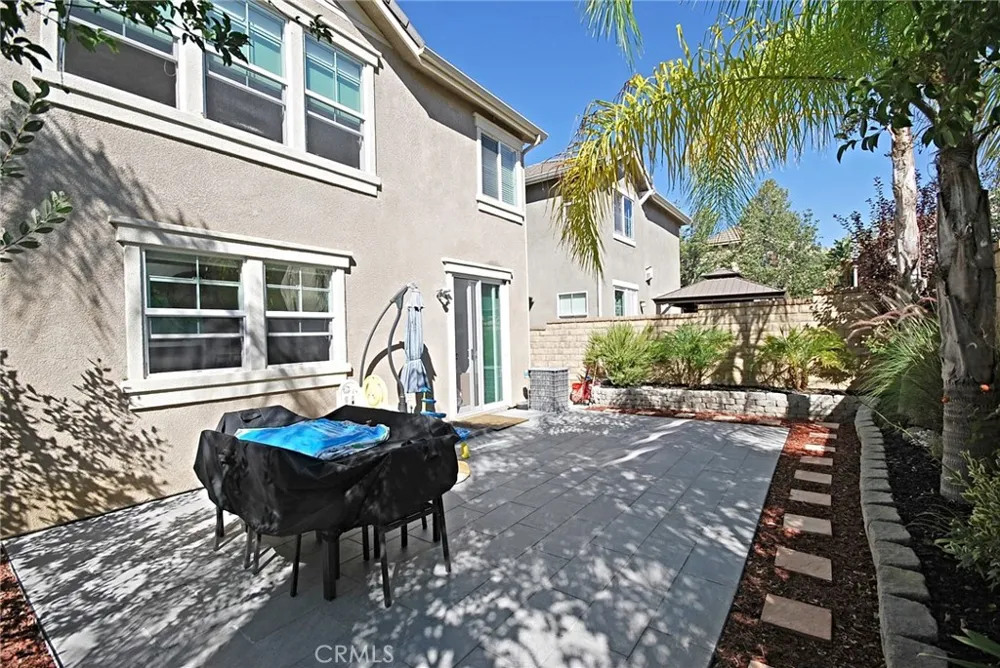 29268 Rio Lobo Way Valencia, CA 91354
