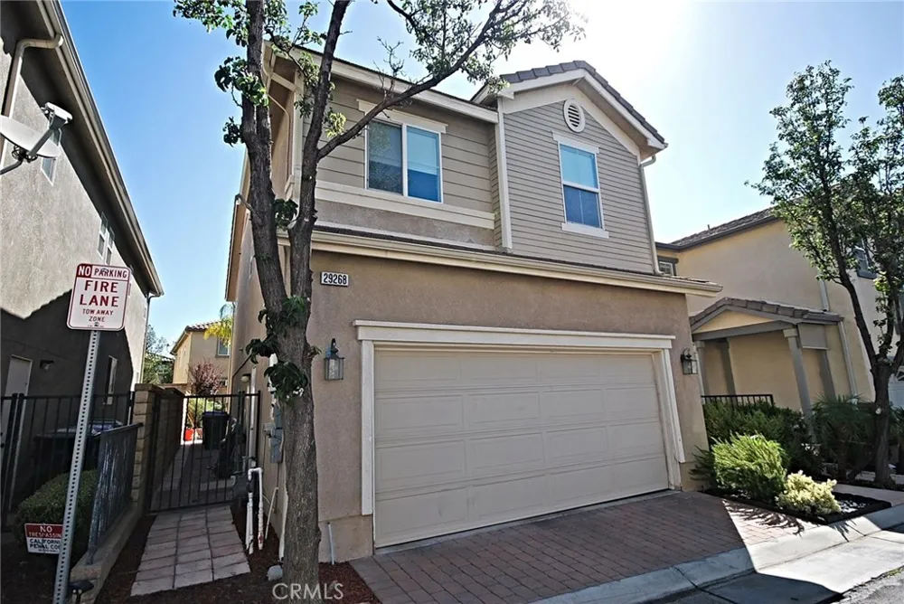 29268 Rio Lobo Way Valencia, CA 91354