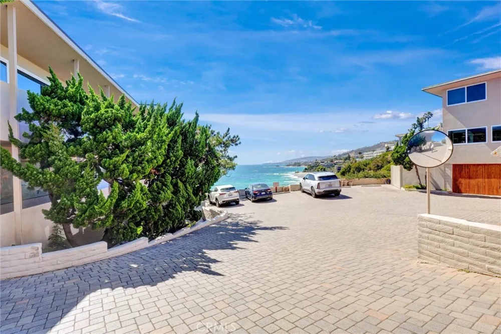 31561 Table Rock #418 Laguna Beach, CA 92651