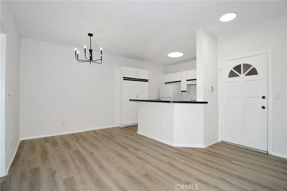 2474 Pleasant Way #K Thousand Oaks, CA 91362