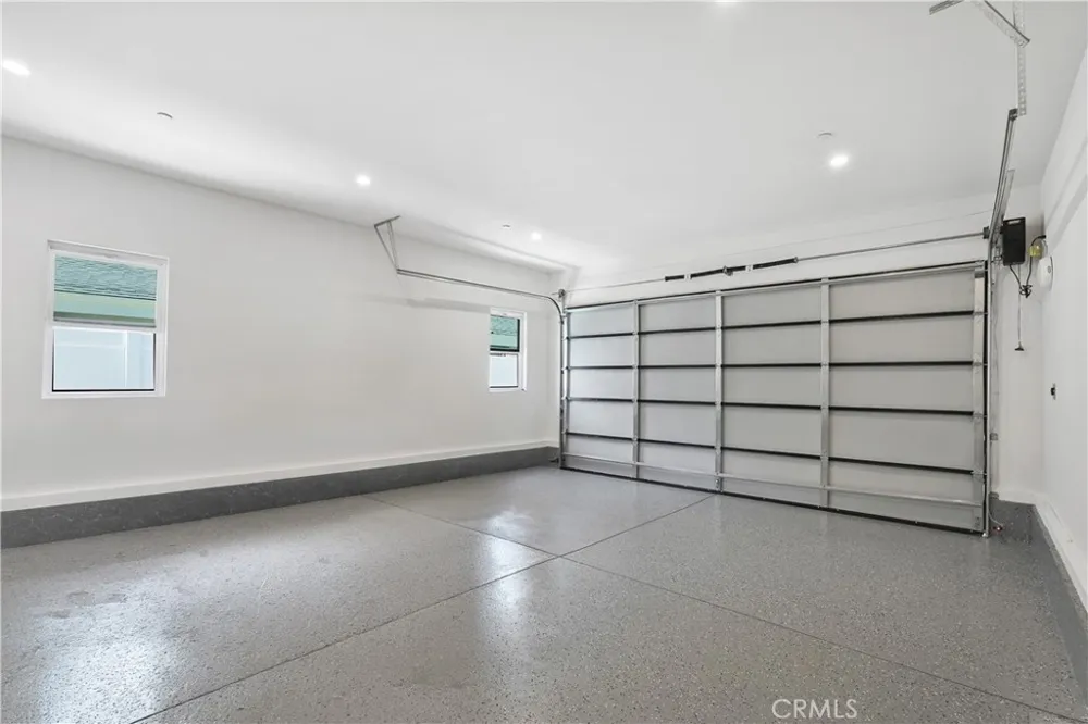 16158 Magnolia Boulevard Encino, CA 91436
