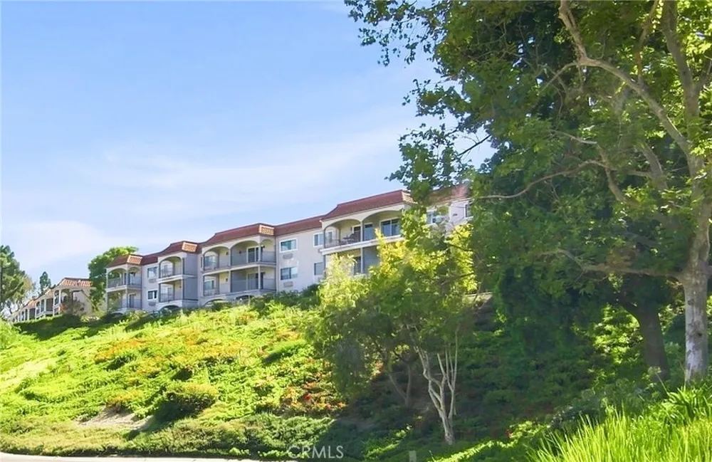 4014 Calle Sonora Oeste #3B Laguna Woods, CA 92637
