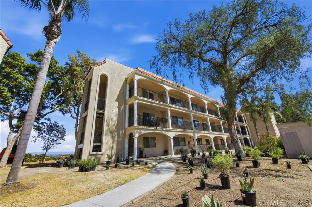 4014 Calle Sonora Oeste #3B Laguna Woods, CA 92637