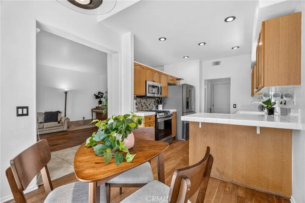 27630 Iris Castaic, CA 91384
