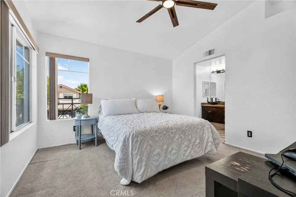 27630 Iris Castaic, CA 91384