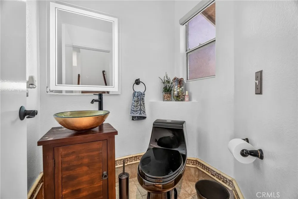 27630 Iris Castaic, CA 91384